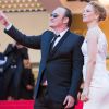 Uma Thurman et Quentin Tarantino à la montée des marches de la cérémonie de clôture du 67e Festival du film de Cannes le 24 mai 2014.