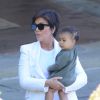 Kris Jenner et sa petite-fille North profitent de leurs derniers moments à Florence, quittant l'hôtel Belmond Villa San Michele. Le 25 mai 2014.