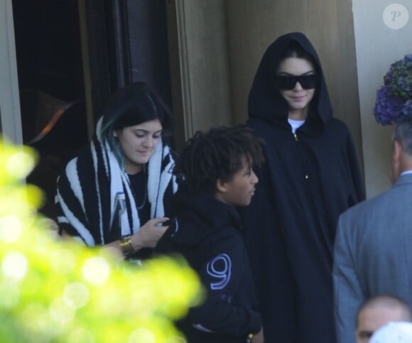 Kendall, Kylie Jenner et Jaden Smith s'apprêtent à quitter l'hôtel Belmond Villa San Michele. Florence, le 25 mai 2014.
