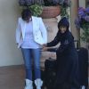 Kris Jenner, en plein essayage de baskets Rick Owens, et Jaden Smith, s'apprêtent à quitter l'hôtel Belmond Villa San Michele. Florence, le 25 mai 2014.