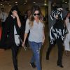 Kendall Jenner, Khloé Kardashian et Kylie Jenner à l'aéroport de Florence, le 25 mai 2014.