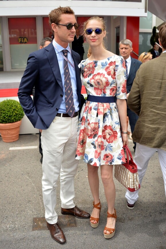 Pierre Casiraghi et sa compagne Beatrice Borromeo, complices jusqu'au bout des lunettes, ont profité le 25 mai 2014 du Grand Prix de Monaco