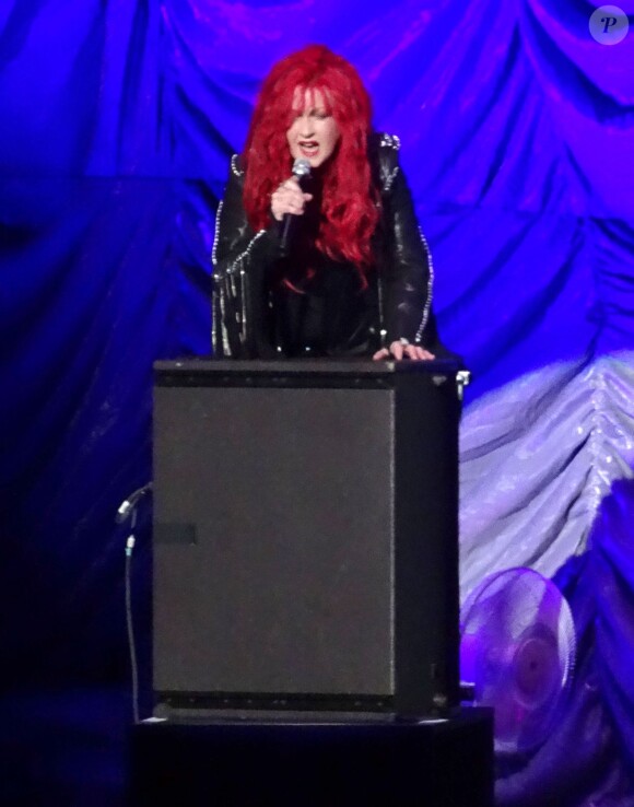 Cyndi Lauper en première parti du concert de Cher au MGM Grand Arena à Las Vegas, le 25 mai 2014.