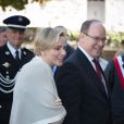 Le prince Albert II de Monaco et son épouse la princesse Charlene ont visité la ville de Carlat où ils ont dévoilé la plaque de l'école Nelson Mandela et ont également visité la ville de Calvinet dans l'ancien Comté de Carladès, le 15 mai 2014.