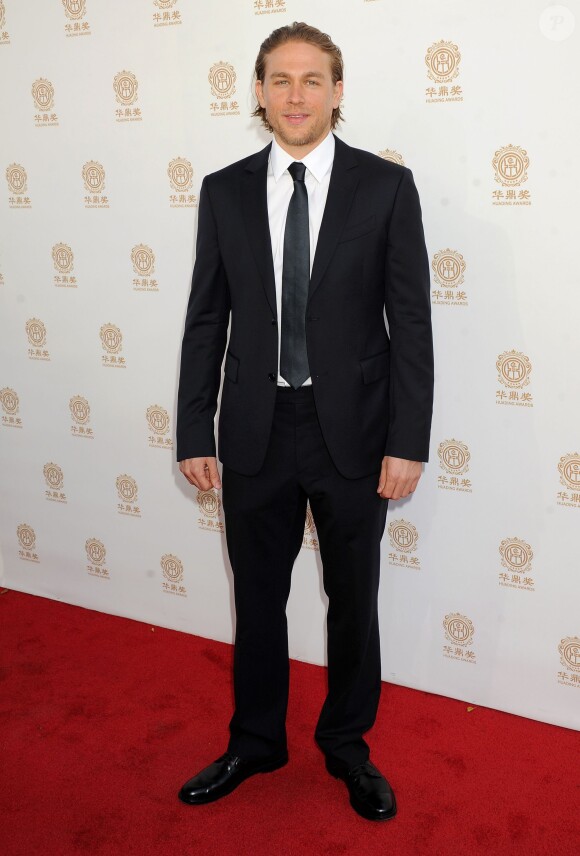 Charlie Hunnam lors de la 11e cérémonie des Huading Film Awards au Ricardo Montalban Theater de Los Angeles, le 1er juin 2014.