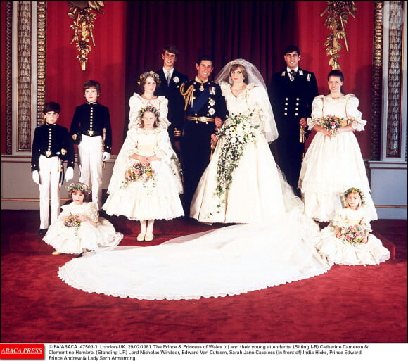 Un tout jeune Lord Nicholas Windsor (debout au fond, à gauche) prenait part en juillet 1981 au mariage du prince Charles et de Diana.