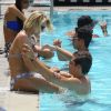 Caroline Receveur et son fiancé Valentin en vacances à Miami le 1er juin 2014