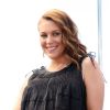 Alyssa Milano enceinte sur le plateau de l'émission "Extra" à Universal City le 3 juin 2014.