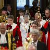 Image de la cérémonie d'inauguration du Parlement, dans la Chambre des Lords au Palais de Westminster, par la reine Elizabeth II, le 4 juin 2014. Le rendez-vous rituel au cours duquel la monarque présente l'agenda politique du gouvernement a été perturbé par le malaise d'un jeune page...