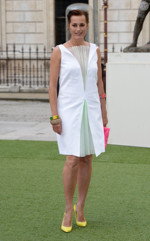 Yasmin Le Bon assiste au vernissage de la Summer Exhibition à la Royal Academy of Arts. Londres, le 4 juin 2014.