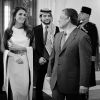 Rania de Jordanie comblée avec son fils le prince Hussein et son mari le roi Abdullah II lors de la fête nationale jordanienne le 25 mai 2014 à Amman