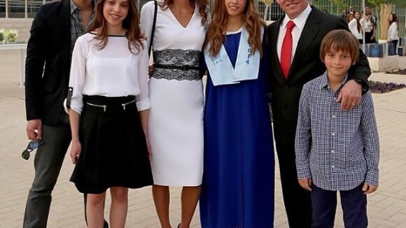 Rania de Jordanie, maman émue: la princesse Iman diplômée, sa famille très fière