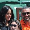 Amel Bent et son ami lors des Internationaux de France de tennis de Roland-Garros à Paris, le 5 juin 2014.