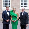 Le roi Willem-Alexander et la reine Maxima et le prince Albert II de Monaco - Le roi Willem-Alexander et la reine Maxima des Pays-Bas reçoivent le prince Albert II de Monaco lors d'un dîner au palais Het Loo à Apeldoorn aux Pays-Bas le 3 juin 2014.03/06/2014 - Apeldoorn