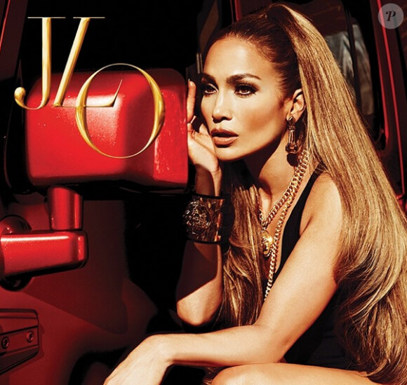 Jennifer Lopez a dévoilé de nouveaux visuels à quelques jours de la sortie de son prochain album, A.K.A, prévu dans les bacs le 17 juin 2014.