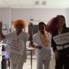 Catherine Ringer au côté de l'équipe de la Maternité des Lilas dans leur reprise du tube "Happy" de Pharrel Williams, juin 2014.