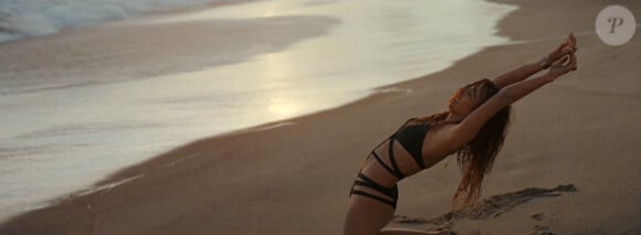 La jolie popstar Nicole Scherzinger très sexy dans le clip de Your Love, révélé le 9 juin 2014.