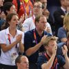 Kate Middleton, le prince William et le prince Harry, des supporters enflammés le 2 août 2012 au vélodrome de Londres lors des Jeux olympiques.