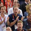 Kate Middleton, le prince William et le prince Harry, des supporters enflammés le 2 août 2012 au vélodrome de Londres lors des Jeux olympiques.