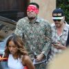 Exclusif - Chris Brown, yeux bandés, arrive à sa fête surprise organisée par Karrueche Tran. Beverly Hills, le 5 juin 2014.