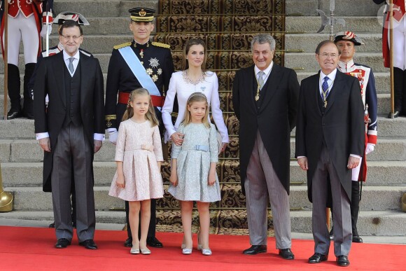 Mariano Rajoy, Jesus Posada et Pio García Escudero - Le roi Felipe VI, la reine Letizia d'Espagne et leurs filles, la princesse Leonor et l'infante Sofia, arrivent au parlement pour la cérémonie d'investiture à Madrid. Le 19 juin 2014.