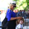 Christina Aguilera et son fiancé Matt Rutler vont déjeuner avec le fils de la chanteuse, Max, à l'occasion de la fête des mères à Los Angeles, le 11 mai 2014.