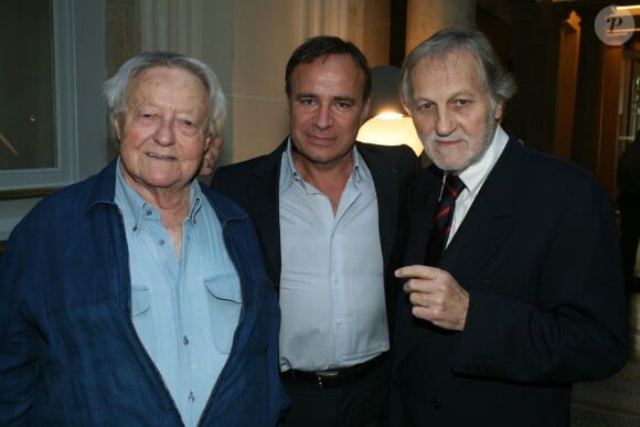 Exclusif - Roger Dumas, Fabien Lecoeuvre et Jean-Jacques Debout - Jean-Jacques Debout reçoit 2 Disques d'Or à Paris le 19 juin 2014.