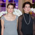  Charlotte Casiraghi (enceinte) et la Princesse Caroline de Hanovre lors du dîner de gala des 50 ans de l'association AMADE Mondiale à l'hôtel Hermitage à Monaco, le 4 octobre 2013. 