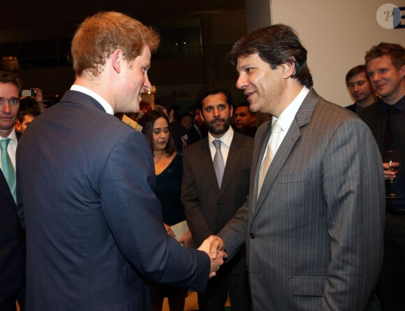 Prince Harry lors d'une réception donnée à Sao Paulo, au Brésil le 25 juin 2014.