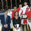 La princesse Caroline de Hanovre au côté de Charlotte Casiraghi et sa partenaire Edwina Tops Alexander qui remportent la Longines Pro-Am Cup, le 27 Juin 2014 au Jumping International de Monaco.