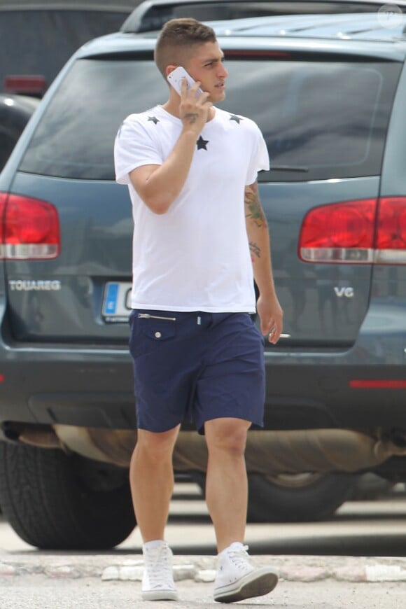 Marco Verratti, cigarettes et téléphone en vacances à Ibiza, le 29 jun 2014