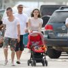 Marco Verratti, en vacances à Ibiza, le 29 jun 2014 en compagnie de son téléphone, son fils Tommaso et de sa compagne Laura