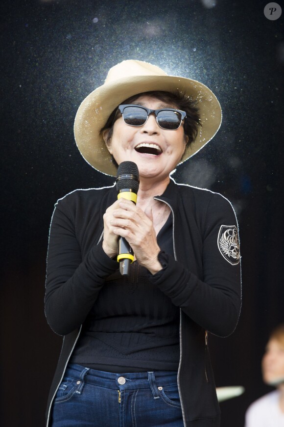 Yoko Ono à Glastonbury, le 27 juin 2014.