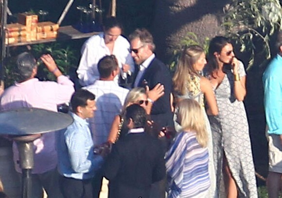 Photo des invités au mariage de Jessica Simpson et d'Eric Johnson à Santa Barbara, le 5 Juillet 2014. Au centre, le marié.