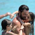  Andrea Pirlo en vacances &agrave; Ibiza le 8 juillet 2013 avec ses deux enfants Niccolo et Angela.&nbsp; 