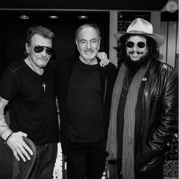 Johnny Hallyday en studio à Los Angeles avec Neil Diamond et Don Was, photo publiée sur son compte Instagram le 15 juin 2014