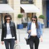 Kendall Jenner fait du shopping avec une amie. Paris, le 7 juillet 2014.