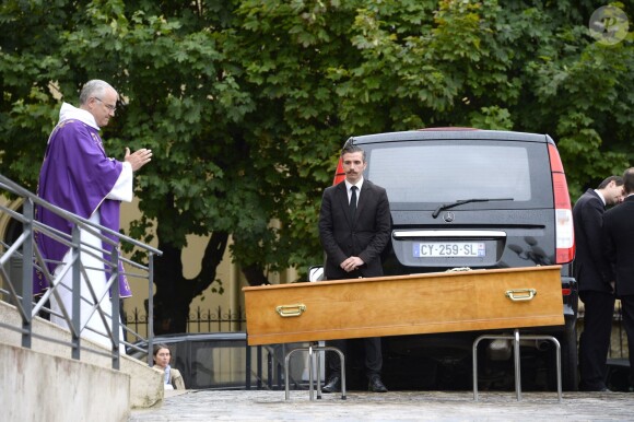 Emotion aux obsèques de Benoît Duquesne, à l'église Jeanne d'Arc de Versailles, le jeudi 10 juillet 2014.