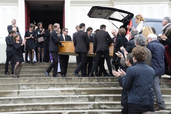 Emotion aux obsèques de Benoît Duquesne, à l'église Jeanne d'Arc de Versailles, le jeudi 10 juillet 2014.