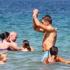 Steven Gerrard profite de ses vacances à Ibiza en compagnie de sa sublime épouse Alex et de leurs trois filles Lilly-Ella, Lexie et Lourdes, le 13 juillet 2014