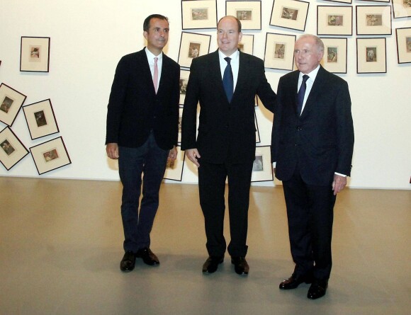 Martin Béthenod, le prince Albert II de Monaco, François Pinault - Vernissage de l'exposition "ArtLovers - Histoires d'art dans la collection Pinault" au Grimaldi Forum le 15 juillet 2014.