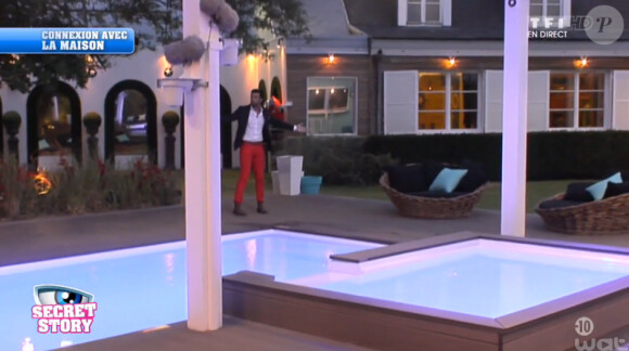 Aymeric, candidat de Secret Story 8, fait son entrée dans la Maison des Secrets (Secret Story 8, le vendredi 18 juillet 2014.)