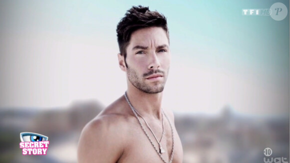 Steph, candidat de Secret Story 8, dans son portrait (Secret Story 8, le vendredi 18 juillet 2014.)