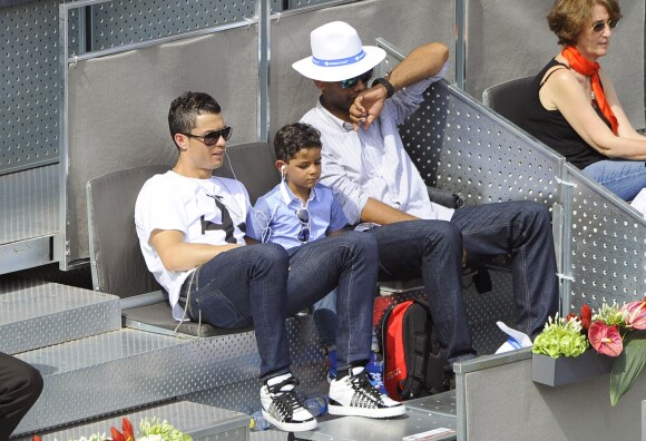 Cristiano Ronaldo et son fils Cristiano Jr., au Master 1000 de Madrid le 8 mai 2014 à la Caja Magica de Madrid