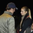  Pierre Casiraghi dit au revoir à sa compagne Beatrice Borromeo avant de prendre le départ du 16e rallye historique de Monte-Carlo, le 27 janvier 2013 à Monaco 