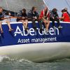 Pippa Middleton à bord avec l'équipage UKSA lors de l'Aberdeen Asset Management Cowes Week le 3 août 2014 au large de l'île de Wight.