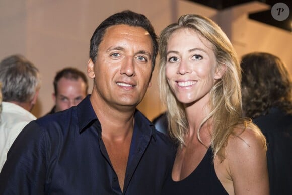 Dany Brillant et sa femme Nathalie au spectacle de Laurent Gerra lors du 30e Festival de Ramatuelle, le 4 août 2014.