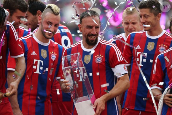 Franck Ribéry et le Bayern Munich, vainqueurs de la Telekom Cup 2014 à Hambourg. Le 27 juillet 2014.
