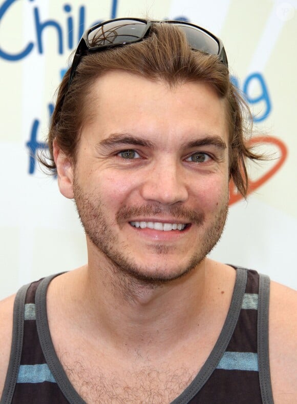 Emile Hirsch - Soirée de charité "Empathy Rocks: A spring into Summer Bash" organisée par "The Children Mending Hearts" à Beverly Hills, le 14 juin 2014.