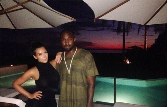 Kim Kardashian et Kanye West à Punta Mita, au Mexique. Août 2014.